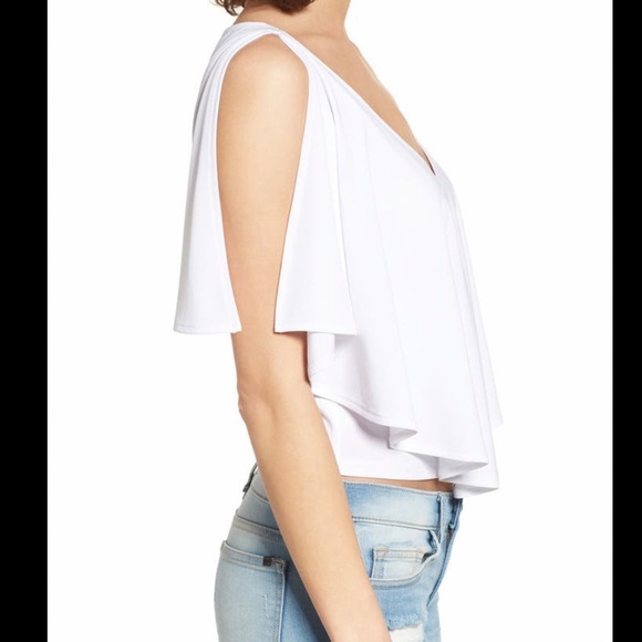 LEITH Ruffle Sleeve Flutter Top - S - Picture 3 of 10